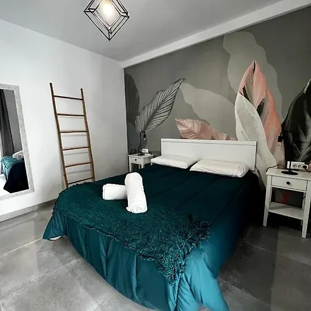 Apartment Lineros *